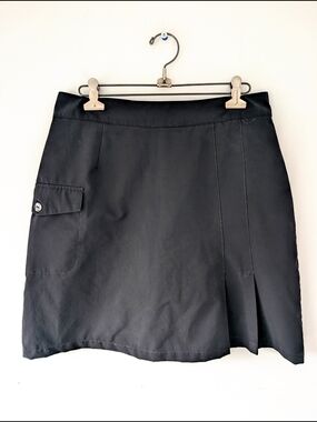 Chlorophylle Maya Skort Canadian Brand Gorpcore Utility Black Sporty Chic Size 8
